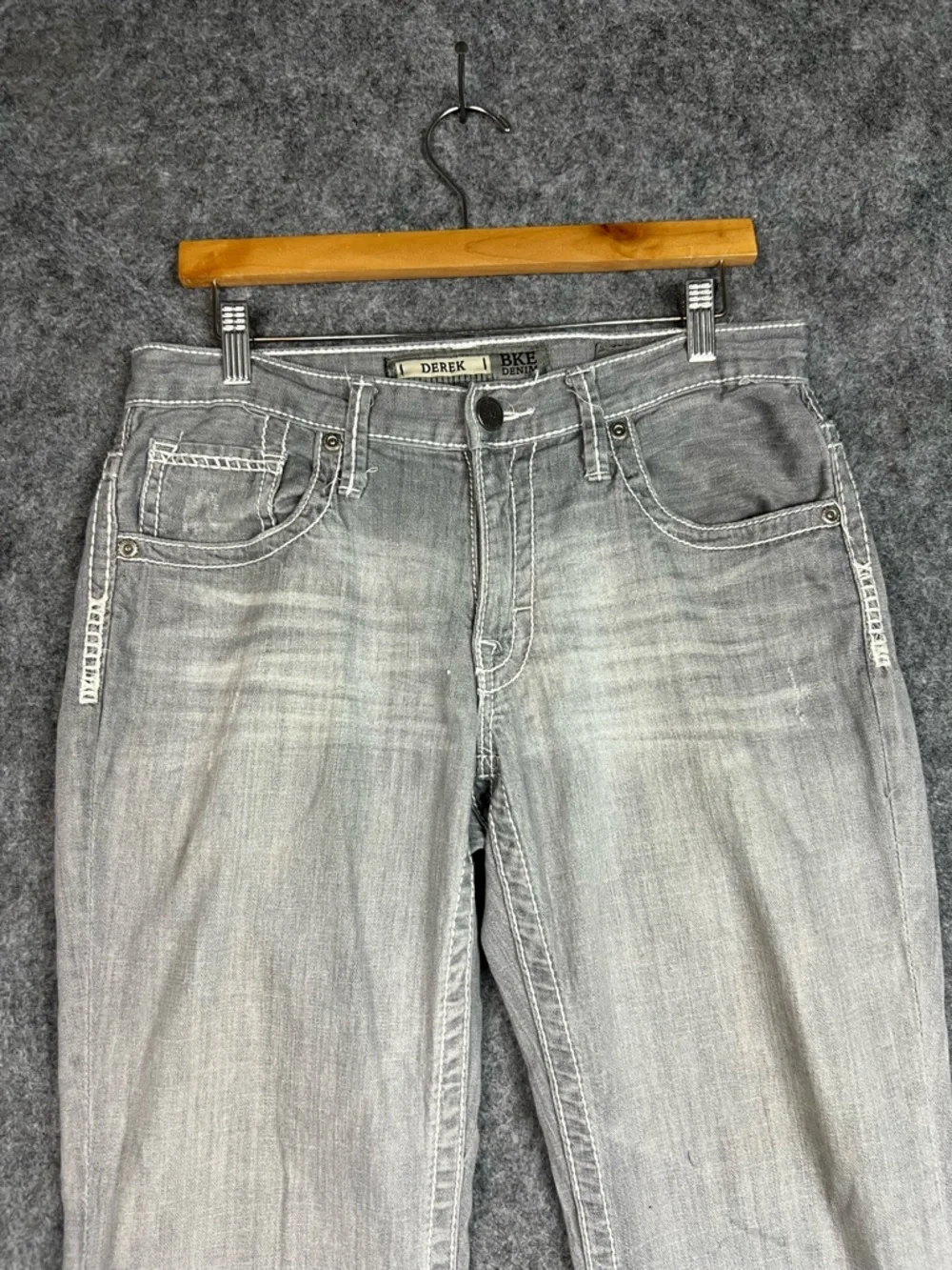 BKE Derek Jeans Men's Light Gray Straight Jeans Size 30 x 29 BKE Denim 30R